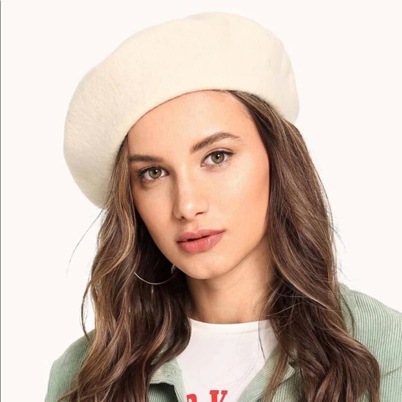 Beige beret hat french wool like cream - Picture 4 of 4